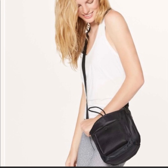 lululemon athletica Handbags - 🦄 NWT Lululemon All Set Mini Bucket Bag 🦄